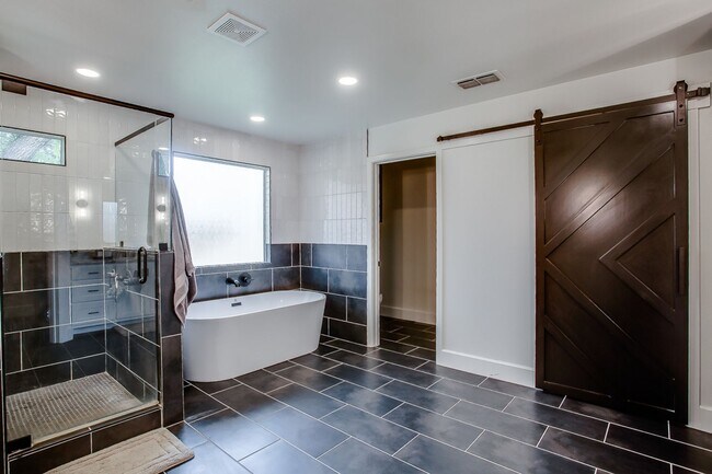 Photo - Pre Leasing in Melanie Park!