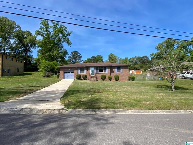 Photo - 2632 5th St NE