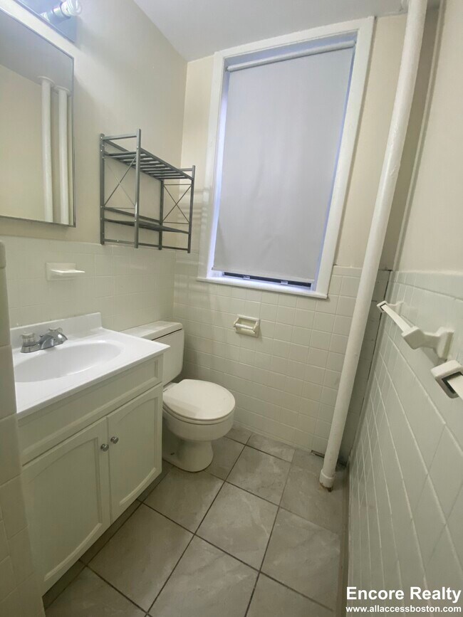 Photo - 1131 Commonwealth Ave Unit 5