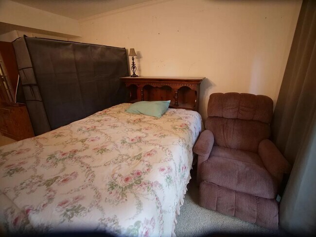 Photo - Room in Duplex on Dixon Dr