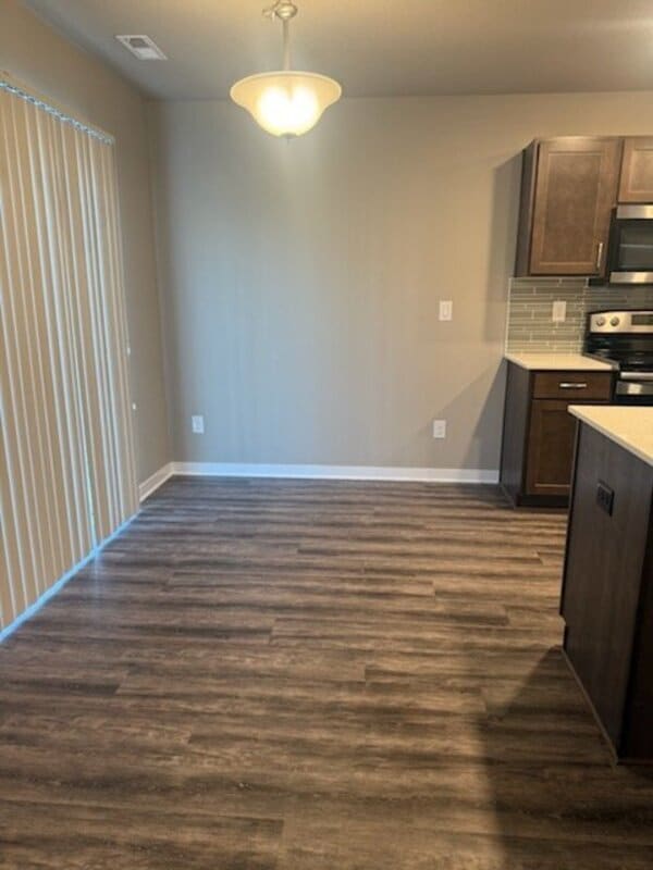 Photo - 768 NE Macey Way