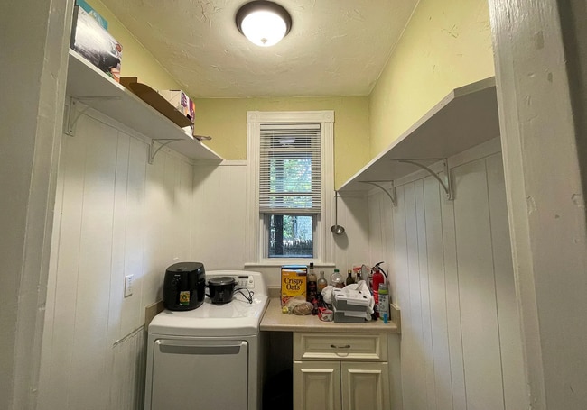 Photo - 439 Winthrop St Unit 1