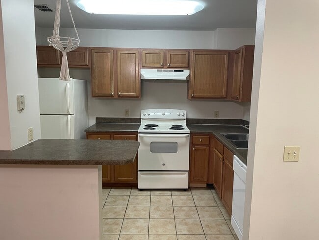 Photo - 5408 E Michigan St Unit 5