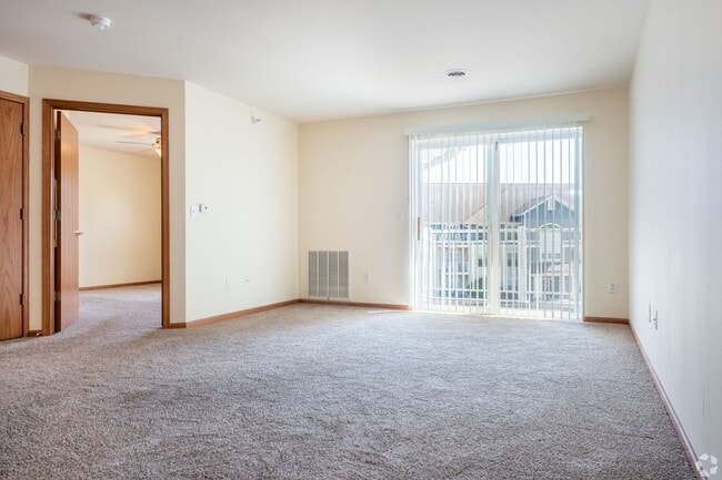 Photo - Door Creek Apartments