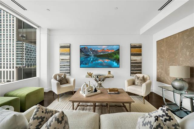 Photo - 2408 Victory Park Ln Unit 832