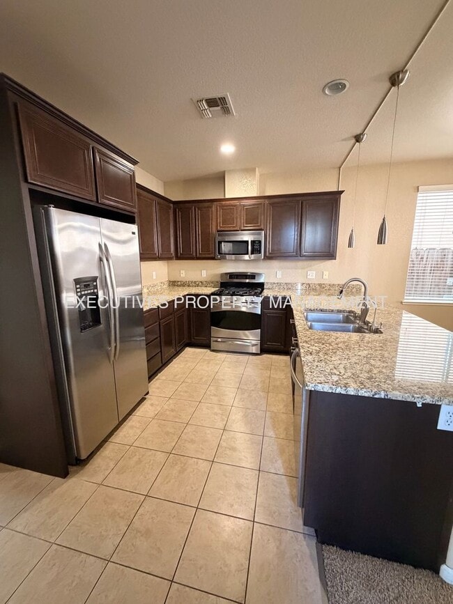 Photo - 3895 Bethpage St