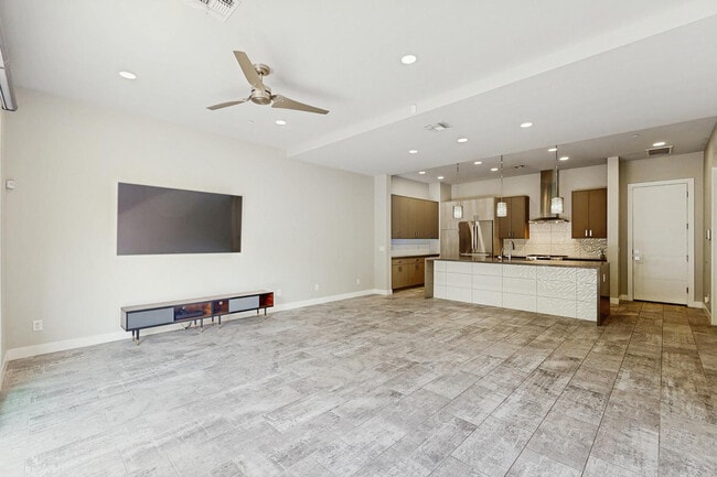 Photo - 2645 E Osborn Rd