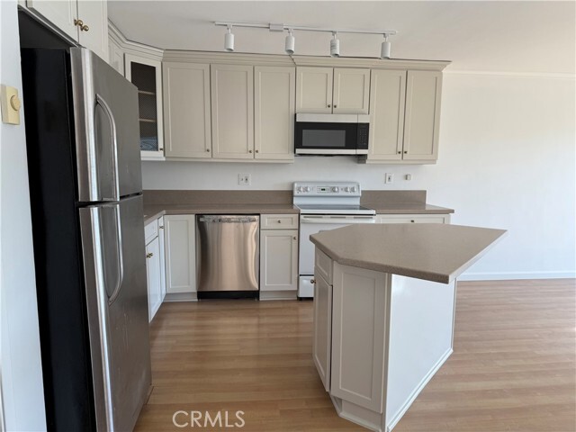 Photo - 1816 Hermosa Ave Unidad 3