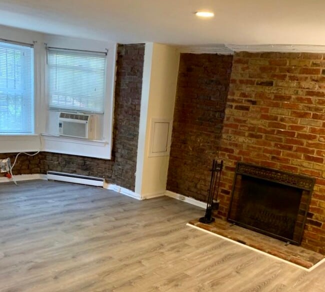 Photo - 1453 Corcoran St NW Unit English Basement