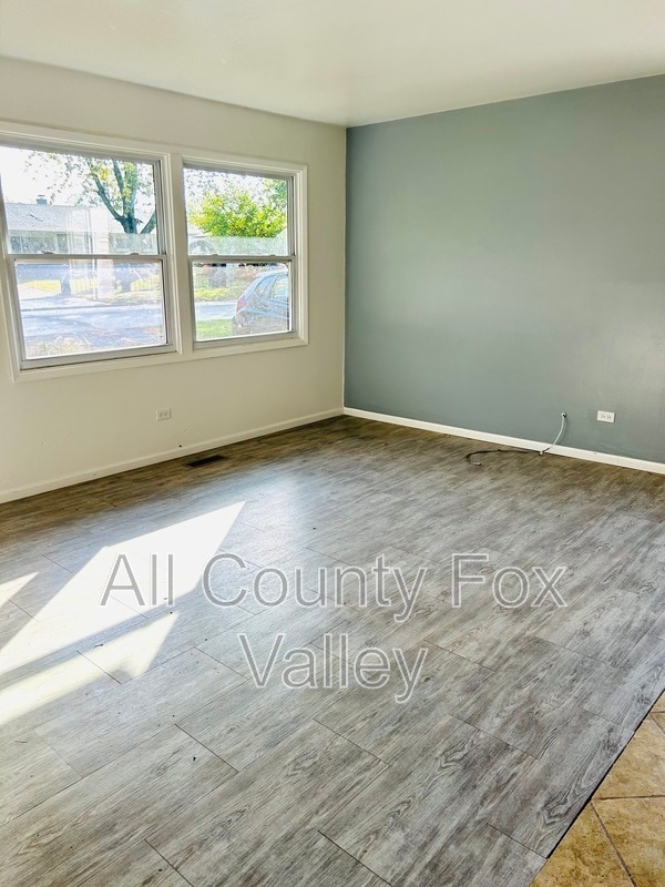 Photo - 344 Durham Dr