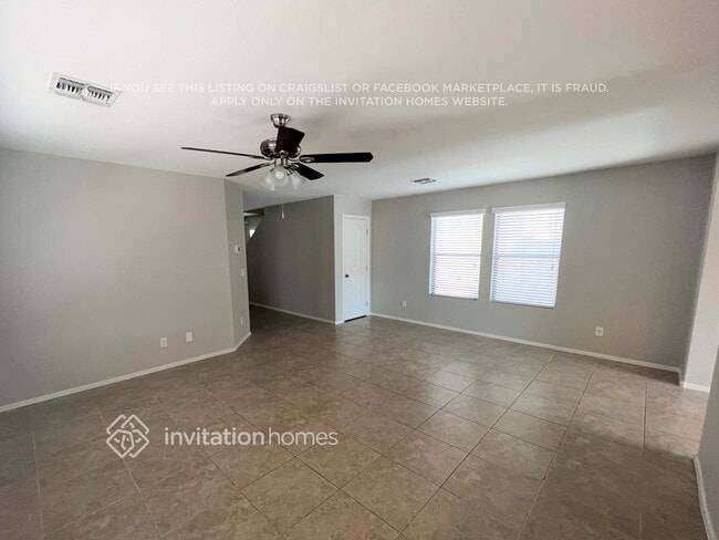 Photo - 618 N 112th Dr