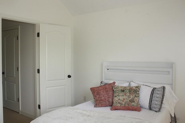 Photo - 2150 Anderson Rd