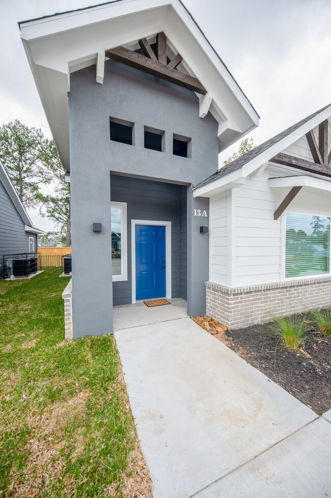 Photo - 10317 Lake Rd Unit 13B