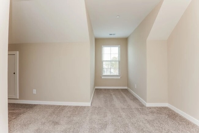 212 Emmett Dr