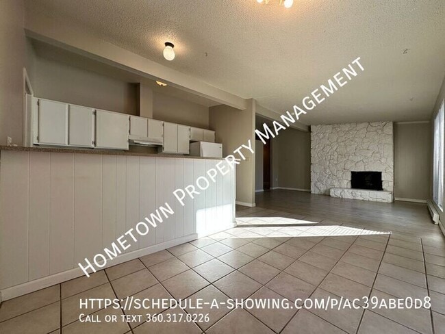 Photo - 613 Primrose Ln SE