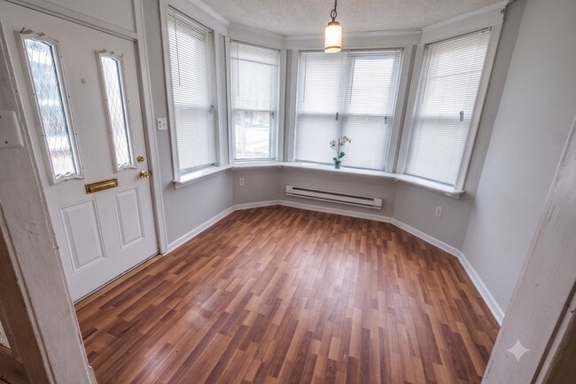 Photo - 7058 Forrest Ave Unit 1F