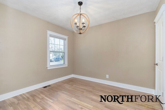 Photo - Cute North End Bungalow