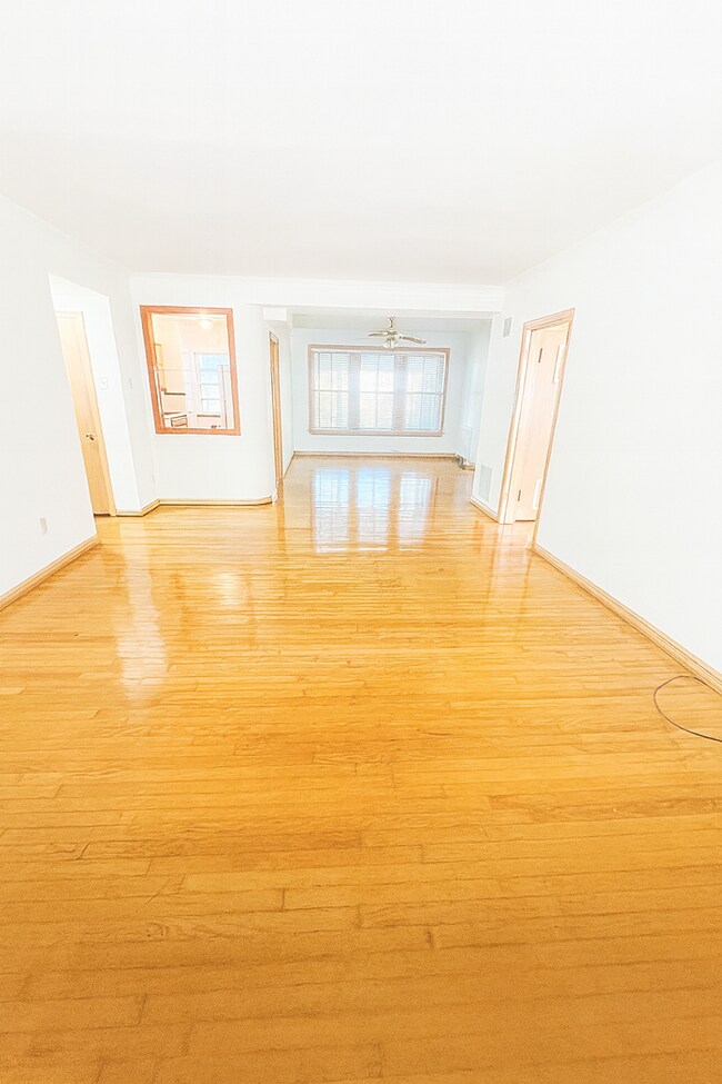 Photo - 8241 Delmar Blvd Unit 1E