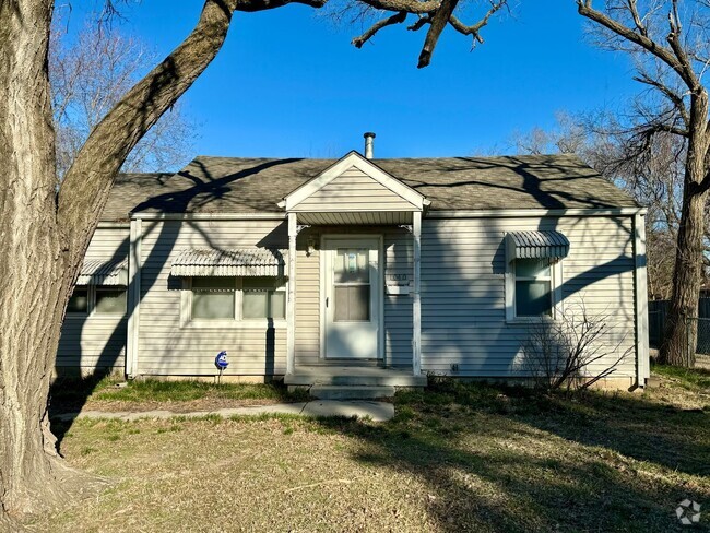 Building Photo - 1040 S Sedgwick St Rental