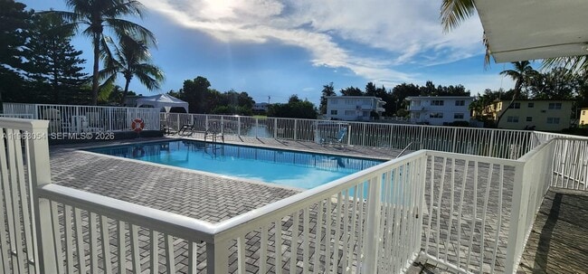 Building Photo - 1225 Marseille Dr Unit 22