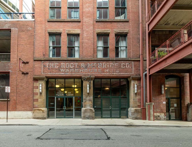 Photo - 635 W Lakeside Ave