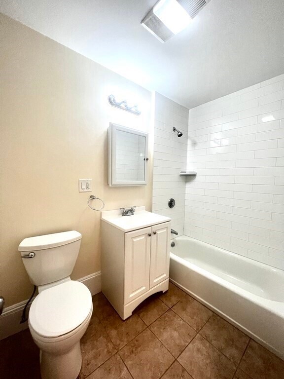 Photo - 104 Trowbridge St Unit 2L