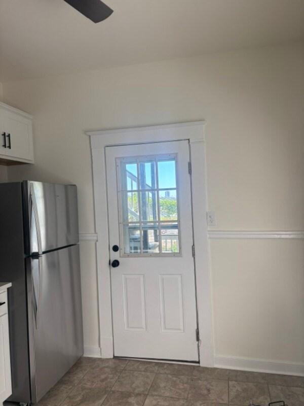 Photo - 411 W 24th St
