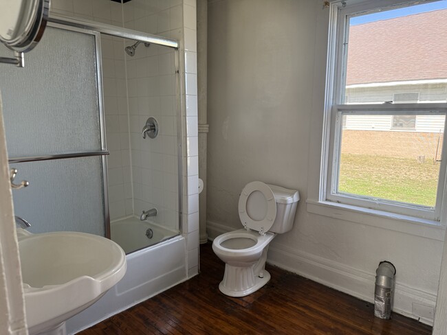 Photo - 1908 Vermillion St