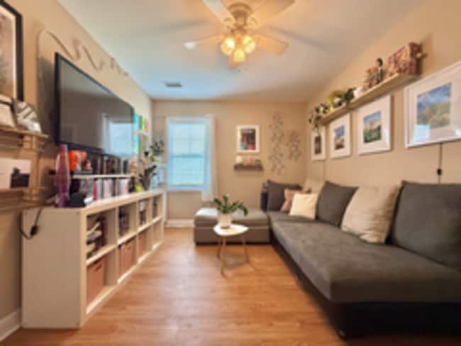 Photo - Windsor Park 3BR/2 car garage/fenced!