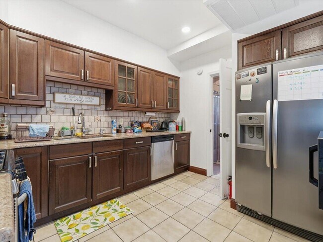 Photo - 207 19th St Unit 1