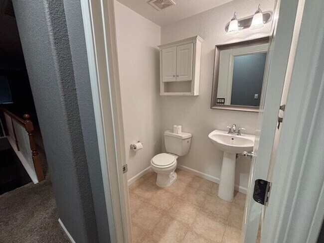 Photo - 2BD/2.5BA Condo located in Lincoln