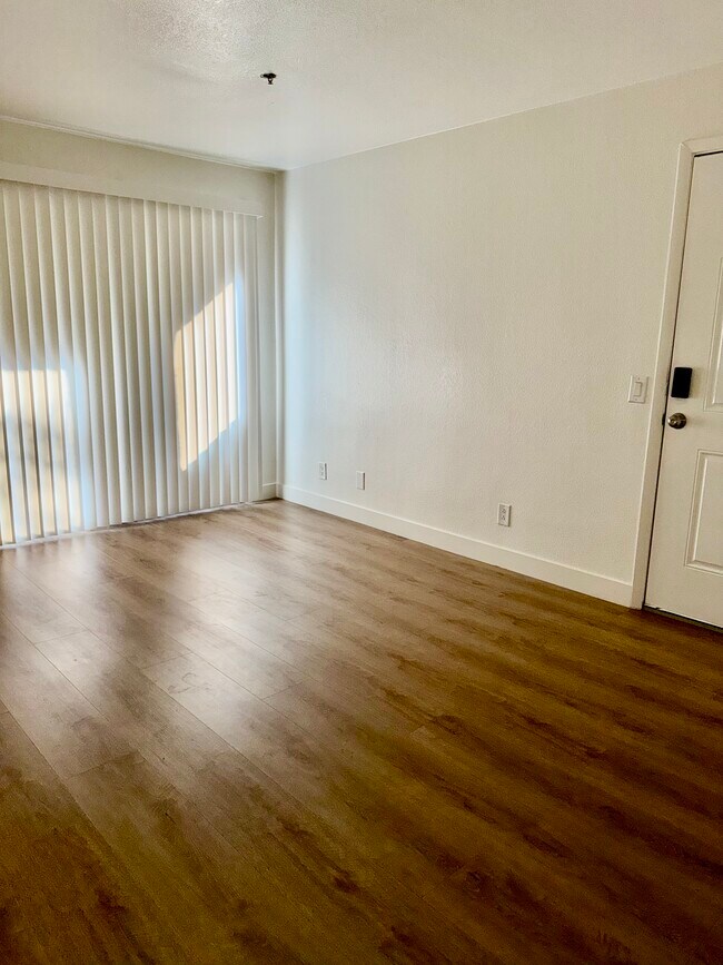 Photo - 4200 S Valley View Blvd Unidad 2090