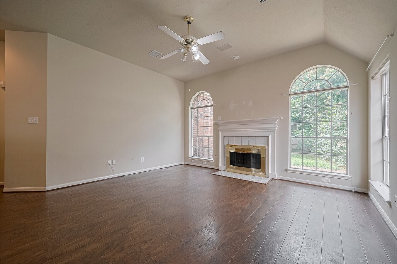 Photo - 8814 Fairbloom Ln