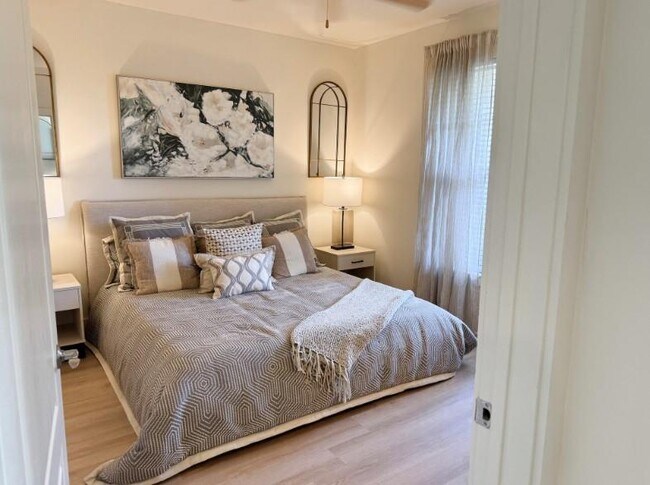 Photo - 1740 Century Cir NE Unit 1237