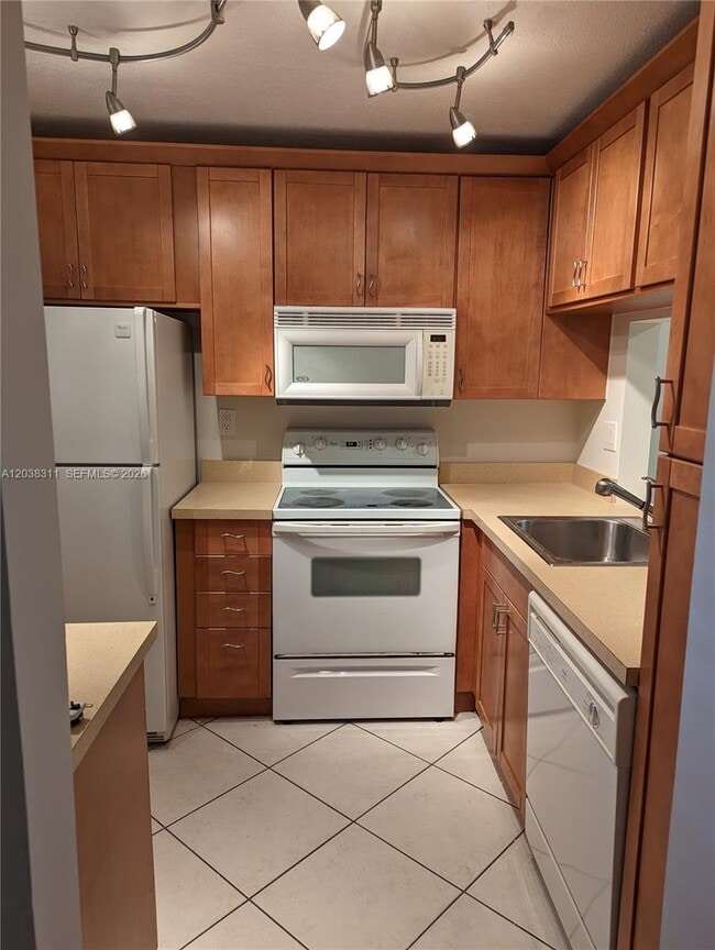 Photo - 9460 Tangerine Pl Unit 101