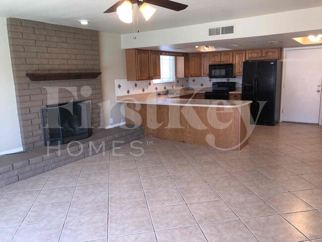 Photo - 3672 W Windrose Dr