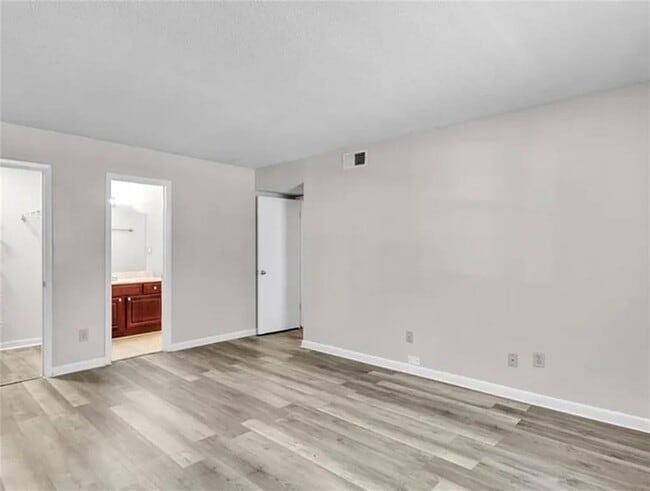Photo - 6900 Roswell Rd Unit 10Q