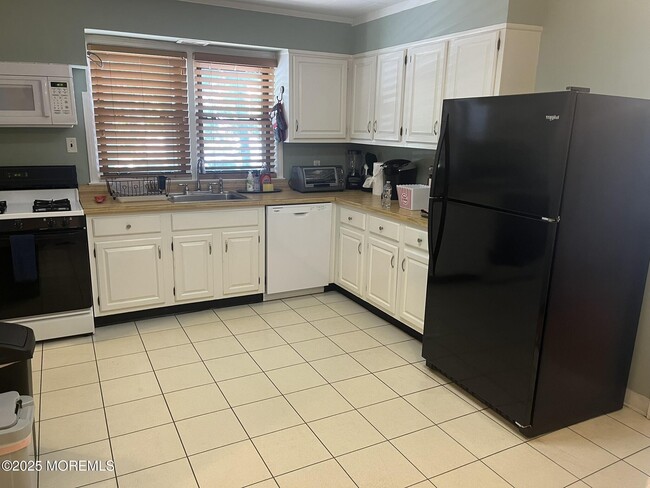 Photo - 1727 River Rd