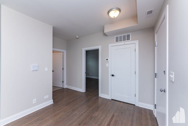 Photo - 3409 W Fullerton Ave