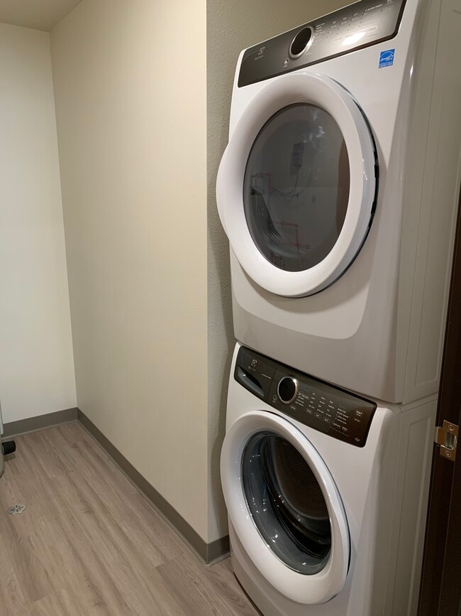 The Vine Apartments For Rent in La Crosse, WI