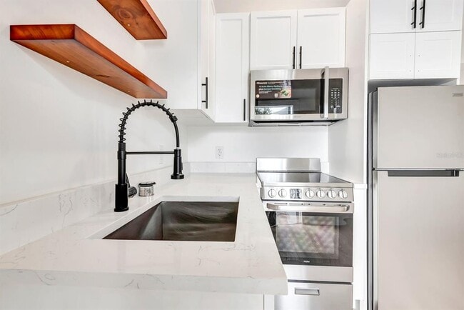 Photo - 1508-1527 27th Ave N