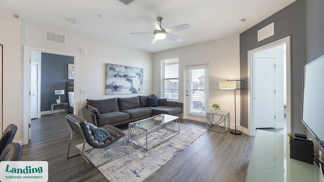 Building Photo - 4950 W Prescott St Rental