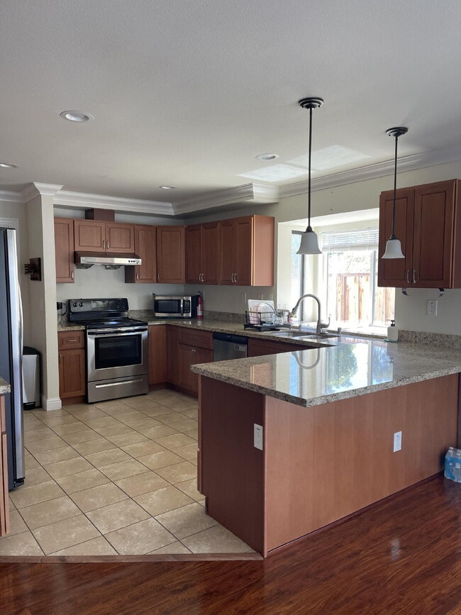 Photo - 3 Bed/2.5 Bath Home for Rent
Antioch, CA