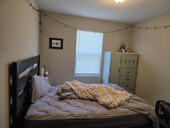 Photo - 5859 Geranium Ln