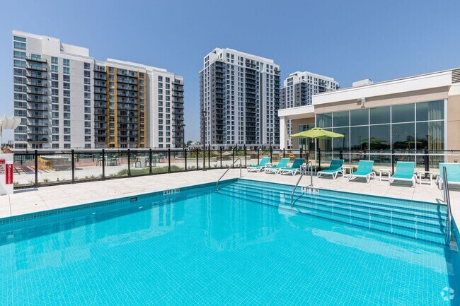 Building Photo - Anthem @ Harbor Point Rental