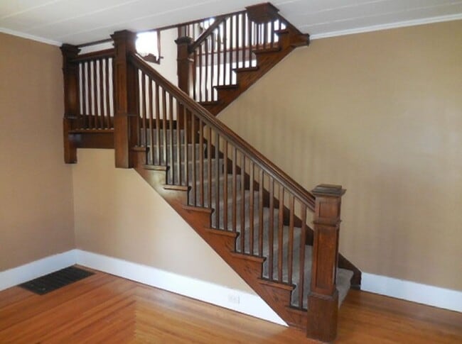 Photo - 120 W 10th St