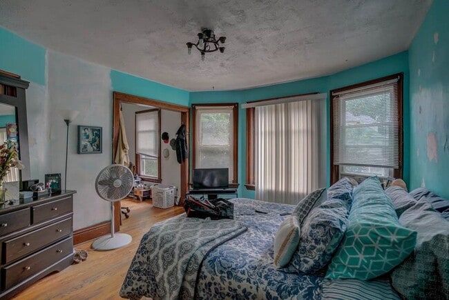 Photo - 407 W Doty St Unit 2