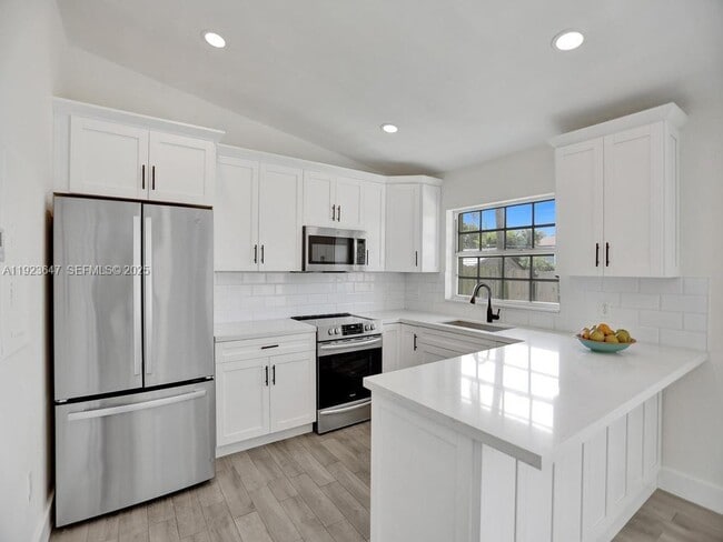 Photo - 13529 SW 62nd St