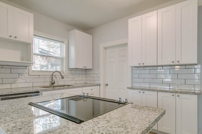 Photo - 3321 Charleston St