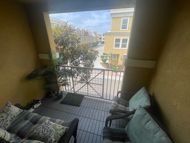 Photo - Beautiful and Modern Townhome in The Bay at Point Loma Condominiums